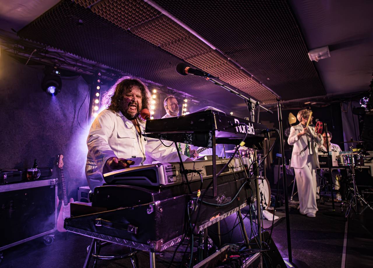 LIVE: Nehladit, kopu! Monkey Business překvapili novými kostýmy, v Ostravě předvedli strhující show