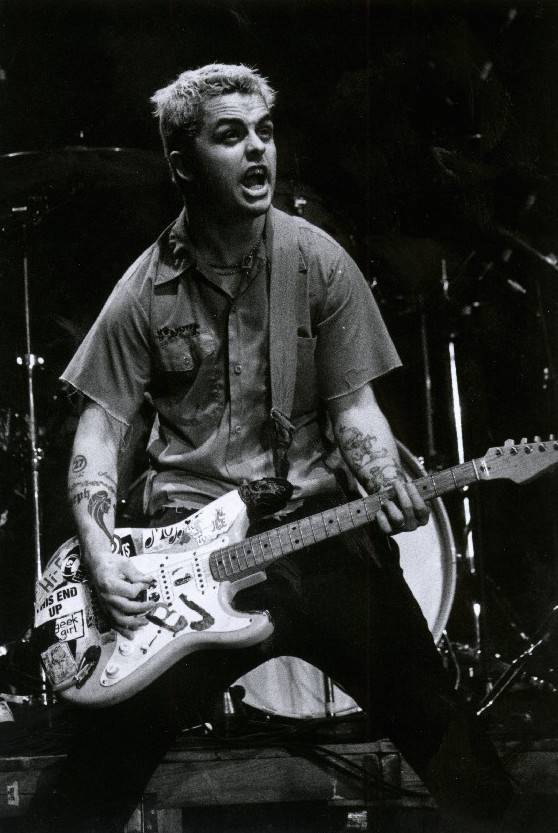 RETRO 90s | Green Day v roce 1996 v Praze: Billie Joe v roli baviče a hala plná jen z poloviny