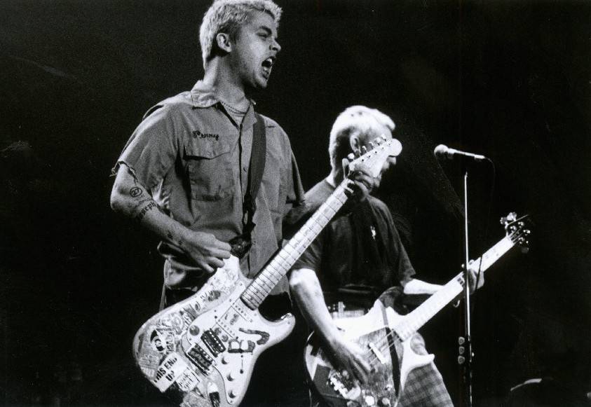 RETRO 90s | Green Day v roce 1996 v Praze: Billie Joe v roli baviče a hala plná jen z poloviny
