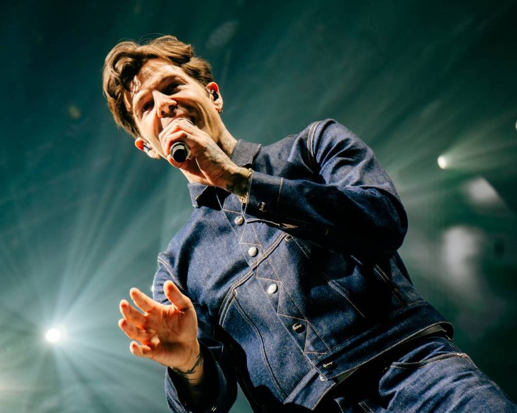 LIVE: The Neighbourhood se vrátili do Prahy. Frontman většinu koncertu odzpíval polonahý