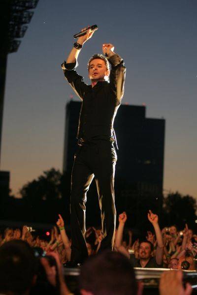 RETRO 2000 | Depeche Mode poprvé v Bratislavě. Přijeli, zahráli, triumfovali 