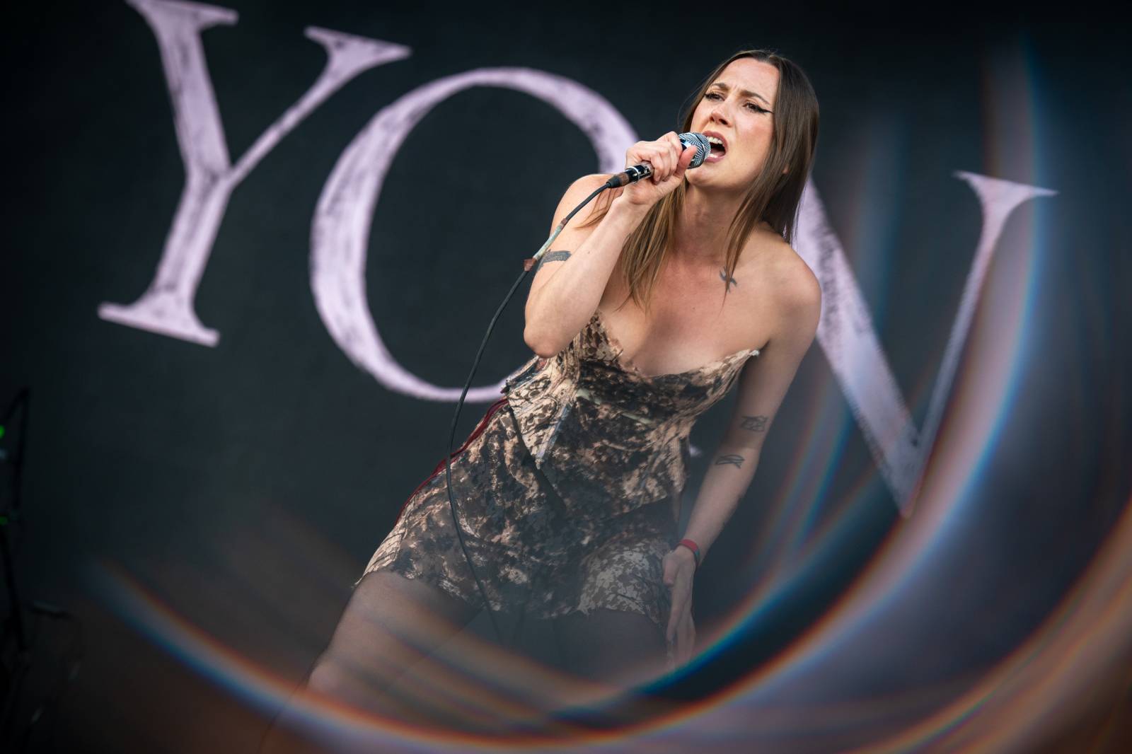 LIVE: Rock for People, den čtvrtý. Sázka na prsa Halsey nevyšla, mistři kontrastů Don Broco servírovali z nové desky a příště dorazí blink-182