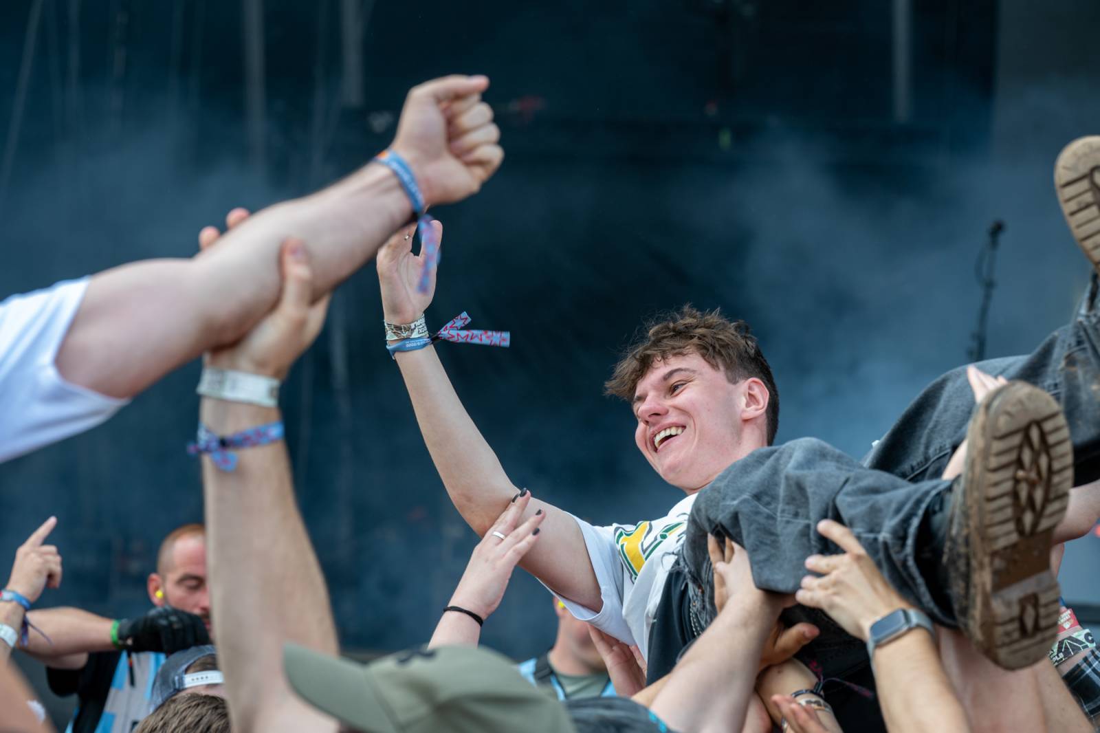 LIVE: Rock for People, den čtvrtý. Sázka na prsa Halsey nevyšla, mistři kontrastů Don Broco servírovali z nové desky a příště dorazí blink-182