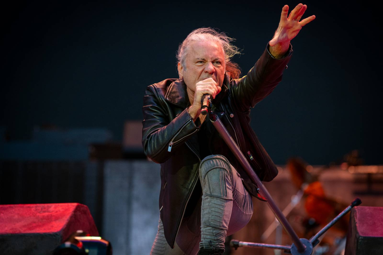 LIVE: Rock for People, den pátý. Na Iron Maiden dorazil prezident, Alter Bridge kradl zvuk nemilosrdný vítr, Alice & Dan Bárta málem neslezli z pódia