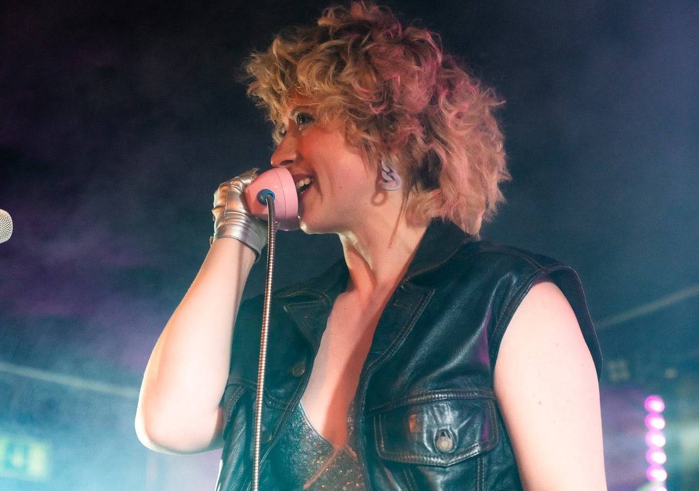 LIVE: Něco něco pokřtili nové album Majonéza, do MeetFactory si pozvali i Kruh 19