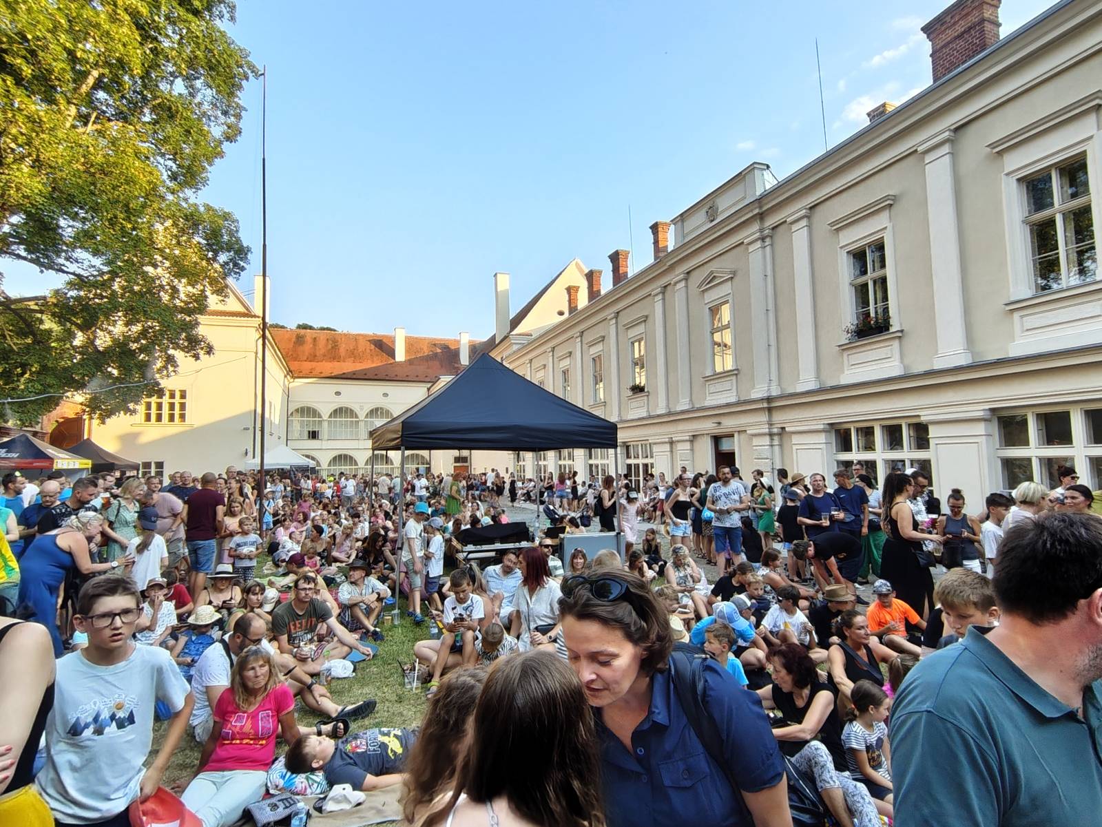 LIVE: Kuřim slavila osm set let. Pokáč proměnil město v rozpálený hudební kotel