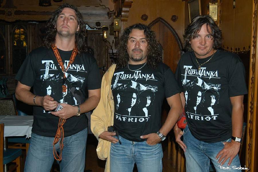 RETRO 2000 | Česko-slovenský rock za velkou louží. V Chicagu pro krajany zahráli Divokej Bill, Tublatanka, Blue Effect nebo Horkýže Slíže