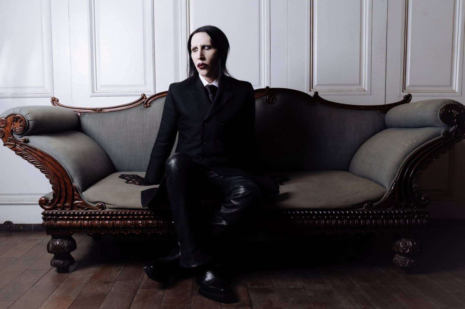 RECENZE: Marilyn Manson napsal druhou kapitolu, ale odmítá hrát druhé housle