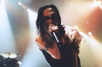 RETRO 90s | Když Marilyn Manson překročil všechny hranice. Album Antichrist Superstar vzbudilo pohoršení