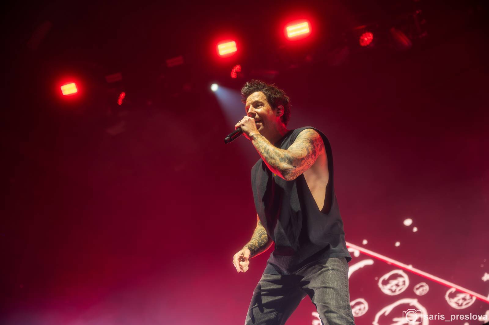 LIVE: Simple Plan vyprodali O2 universum. Pro své české fanoušky by udělali první poslední
