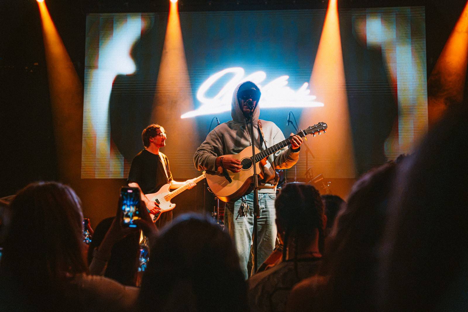 LIVE: Slavíček vyprodal pražský Lucerna Music Bar. Pokřtil album Z pokoje do boje