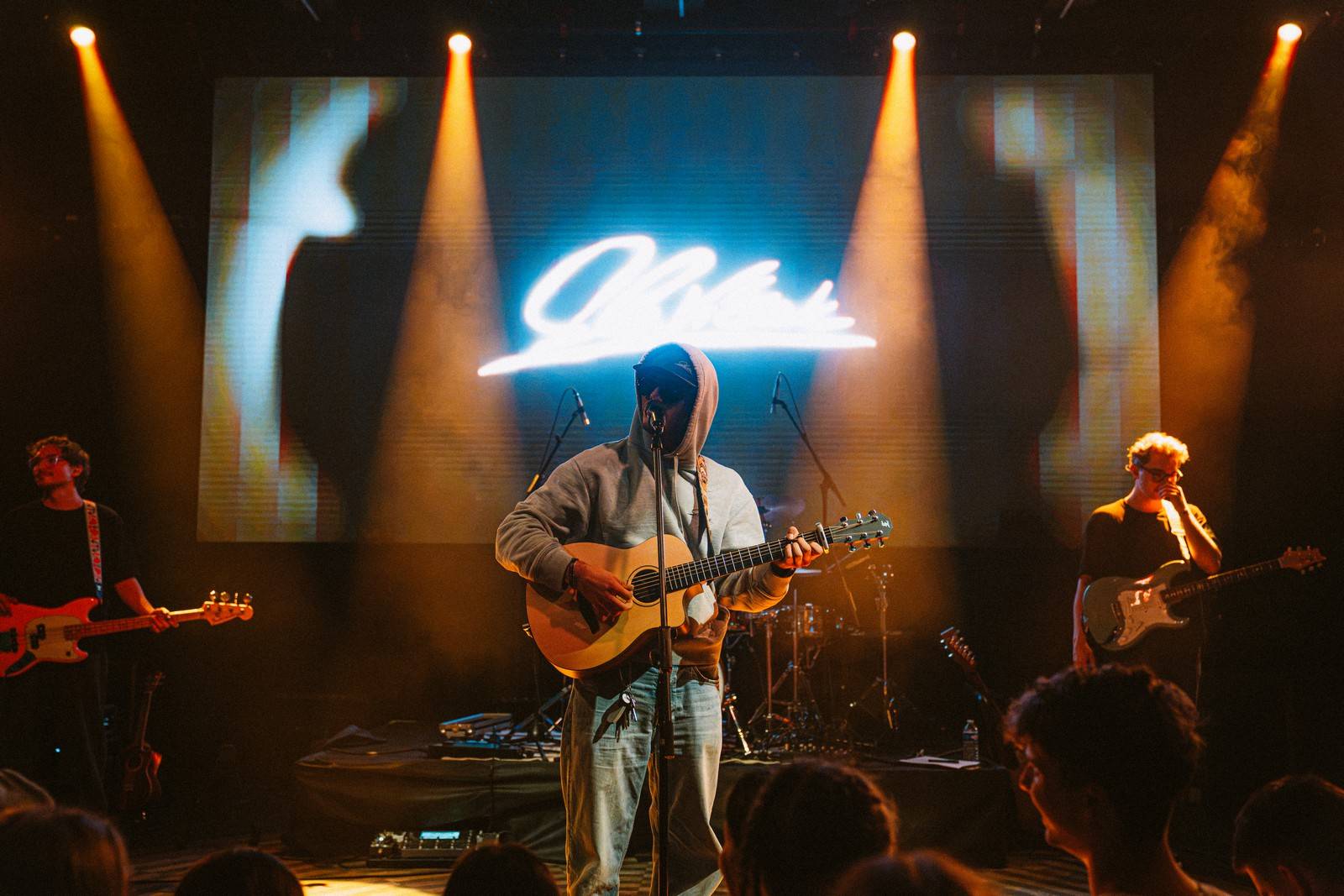 LIVE: Slavíček vyprodal pražský Lucerna Music Bar. Pokřtil album Z pokoje do boje