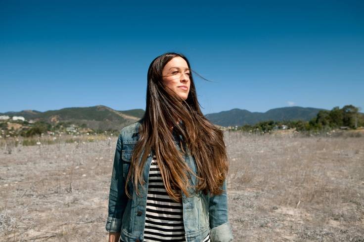 RECENZE: Alanis Morissette natočila hodně osobní a trochu nevyvážené album