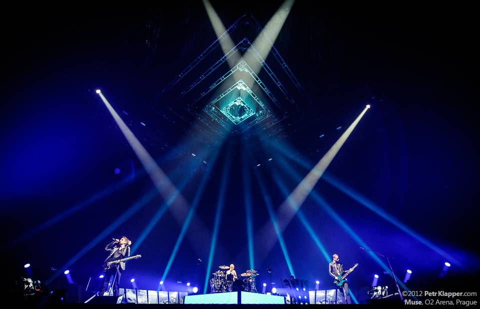 LIVE: Barevné šílenství s M-m-m Muse Muse Muse