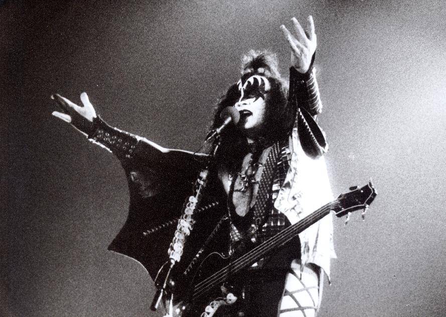 LIVE: Jaký byl koncert Kiss v Praze v roce 1996?