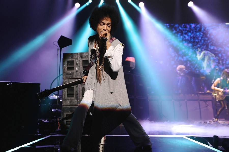 LIVE: Prince slavil ve Vídni narozeniny tříhodinovou funkrockovou salvou