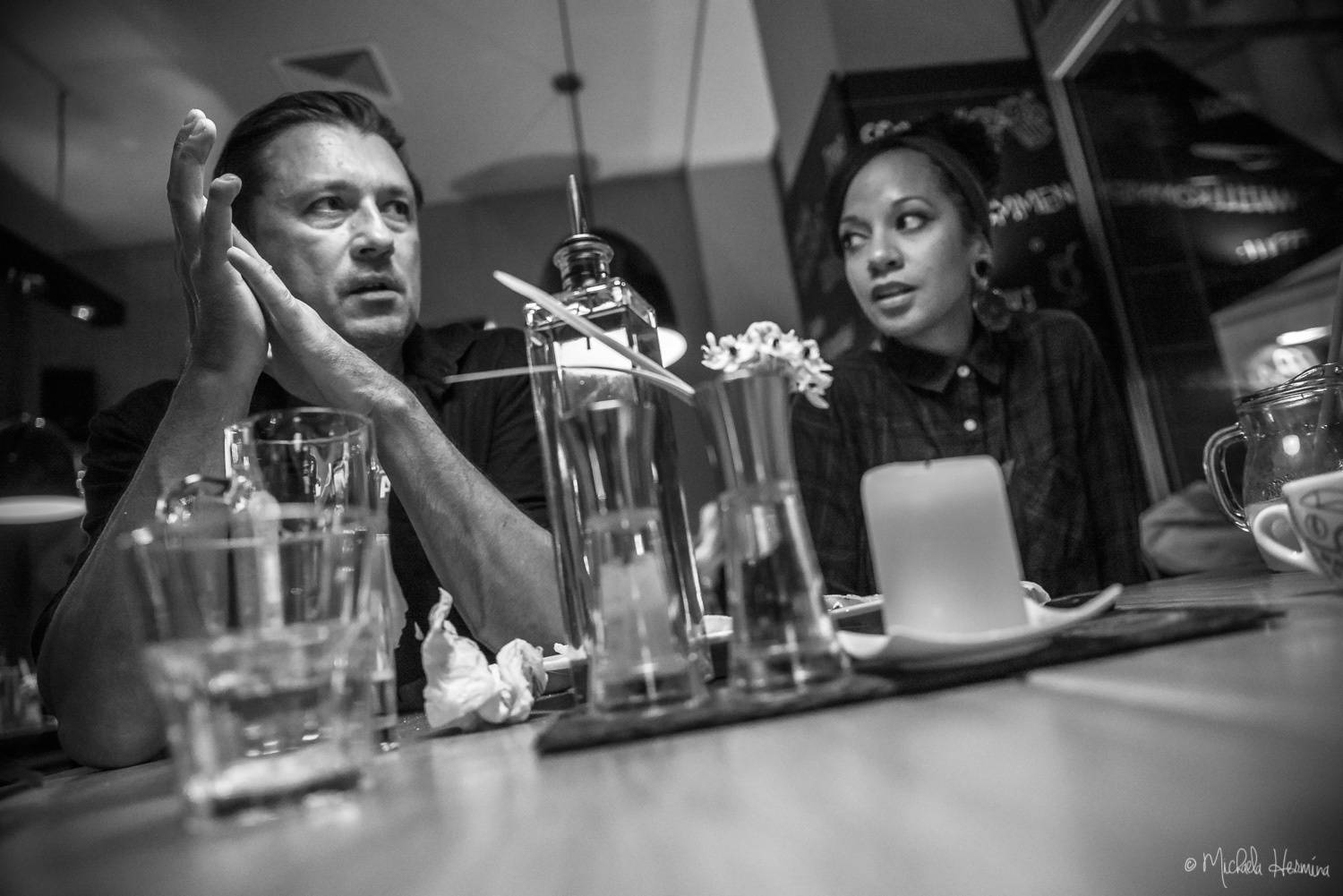 N.O.H.A.: Holky jsou zvědavé, co má MC Chevy pod kiltem!