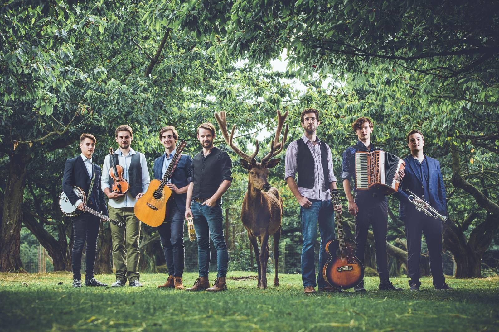 Jelen interview: Máme rádi, když je na pódiu pořádná tlačenice!