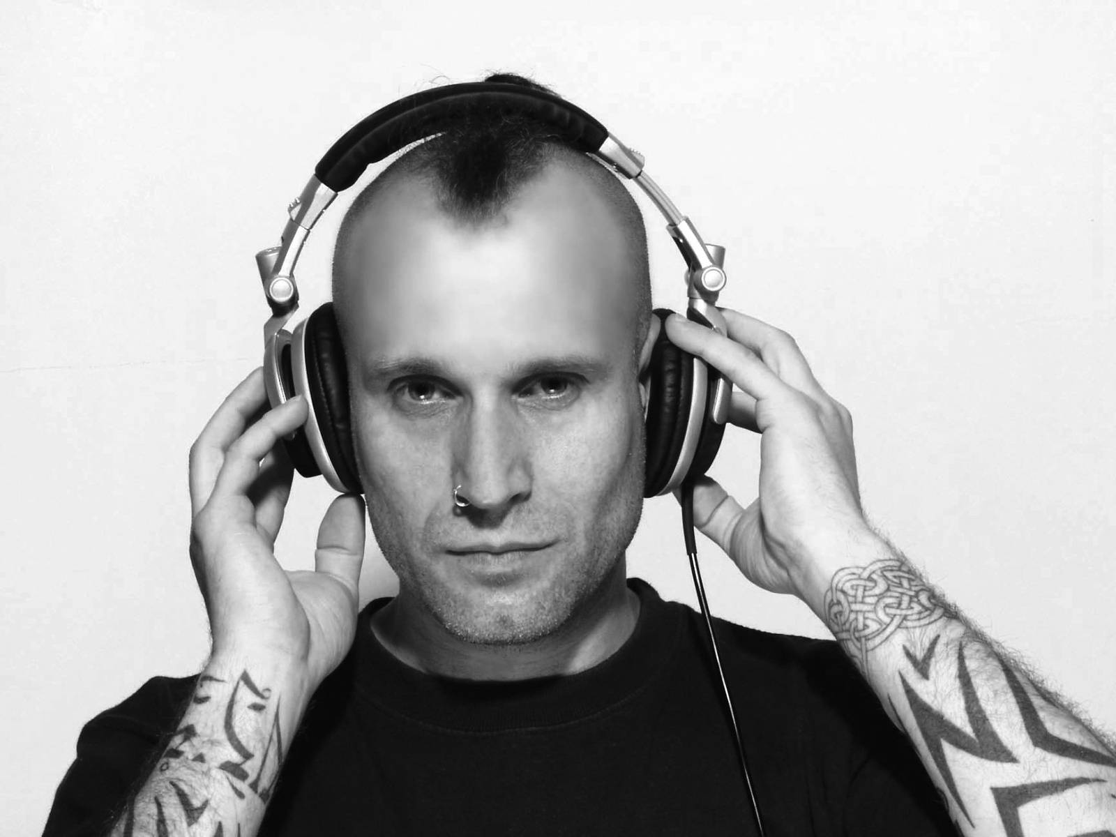 VIDEOROZHOVOR: DJ Tráva: Hudba je dobrá podle toho, jak dobrý je její záměr