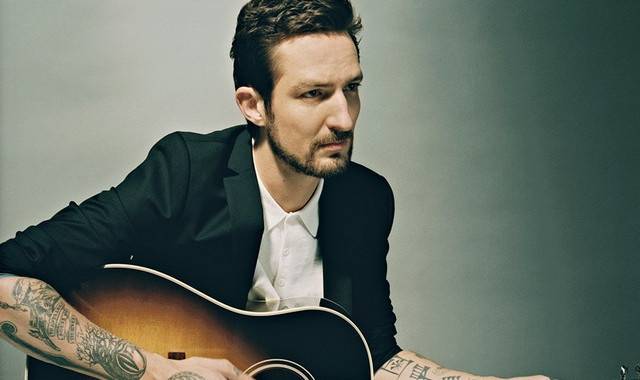 Frank Turner interview: Elvis je král! Naživo ale jeho kostým neoblíknu