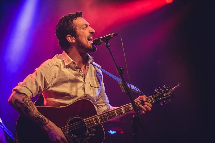 Frank Turner interview: Elvis je král! Naživo ale jeho kostým neoblíknu