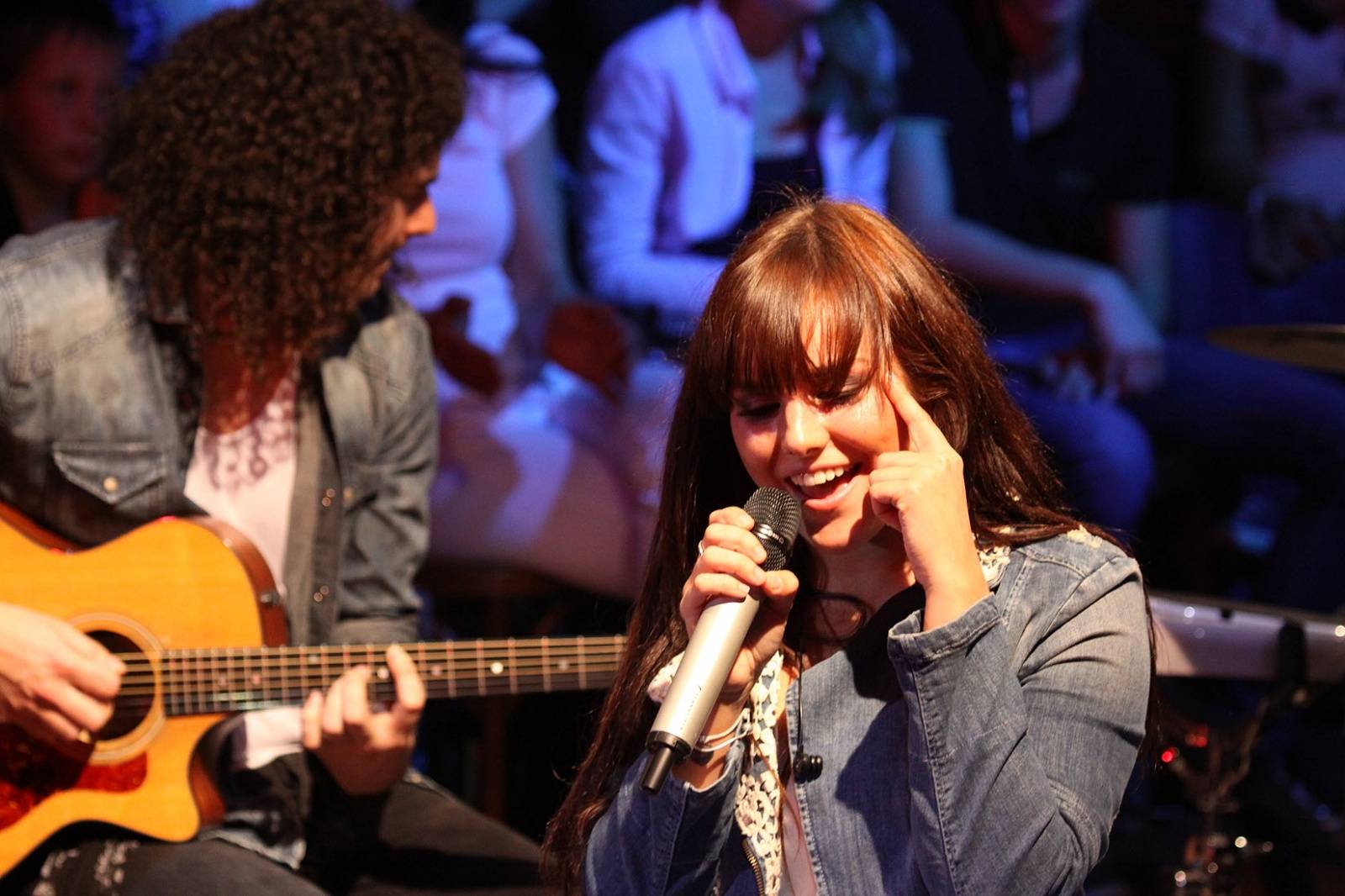 Ewa Farna interview: Nová deska? Chci si užít věku, kdy si už můžu vzít podpatky, ale taky ještě conversky