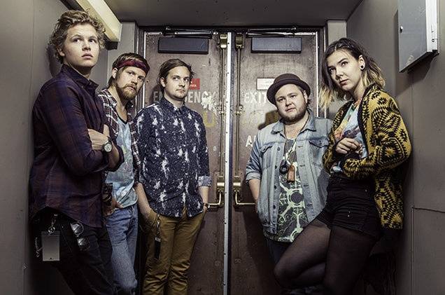 Of Monsters And Men interview: Na Islandu potkáš v knihkupectví prezidenta