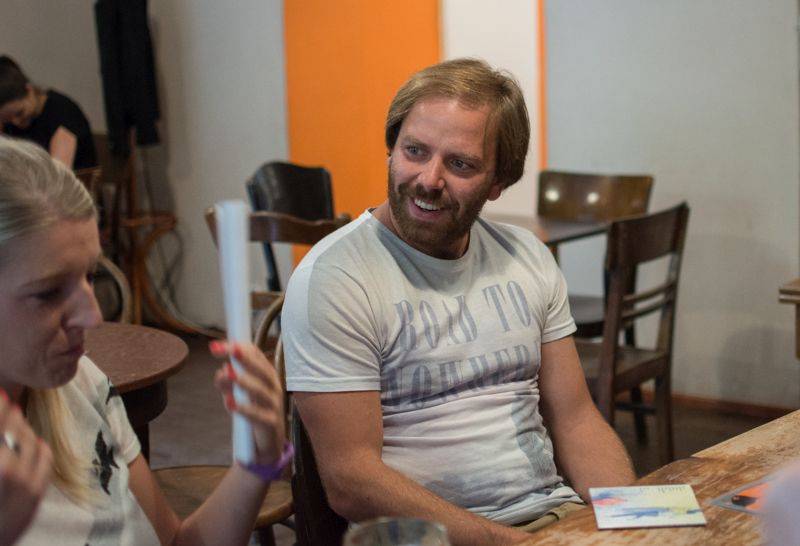 Zrní interview: Chozením naboso dáváme najevo, že město není svázanej prostor, je to hra