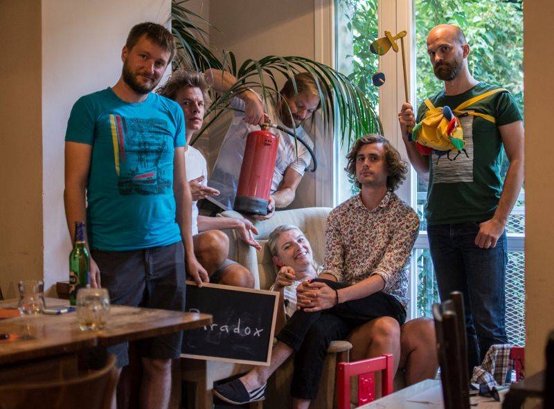 Zrní interview: Chozením naboso dáváme najevo, že město není svázanej prostor, je to hra