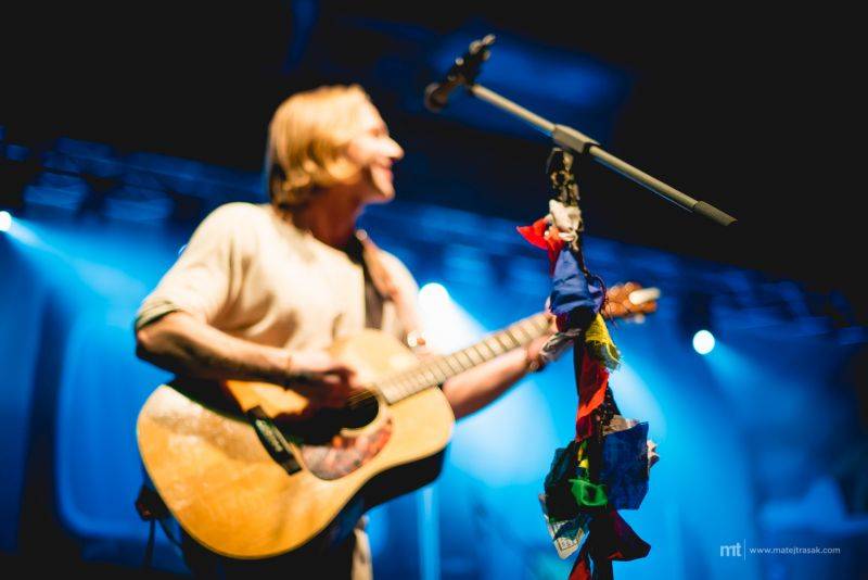 VIDEOROZHOVOR - Tomáš Klus: Hudba má být autentická, vadí mi, když potkám punkera, co je spíš podnikatel