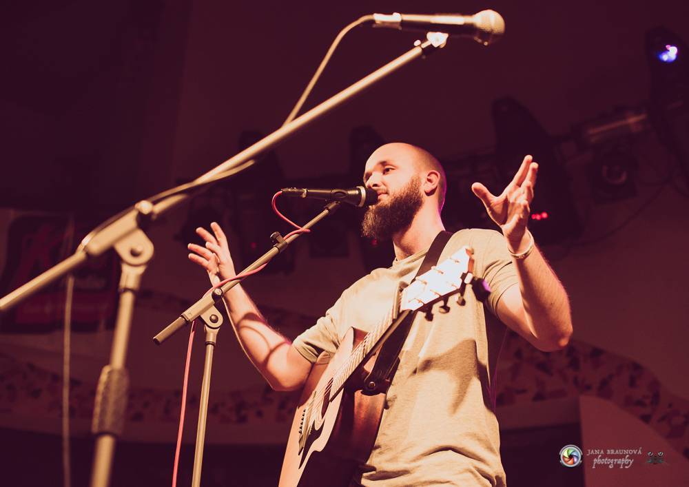 Pokáč interview: Koncept desky mi přijde zastaralý, prioritou je pro mě dávat písničky na YouTube