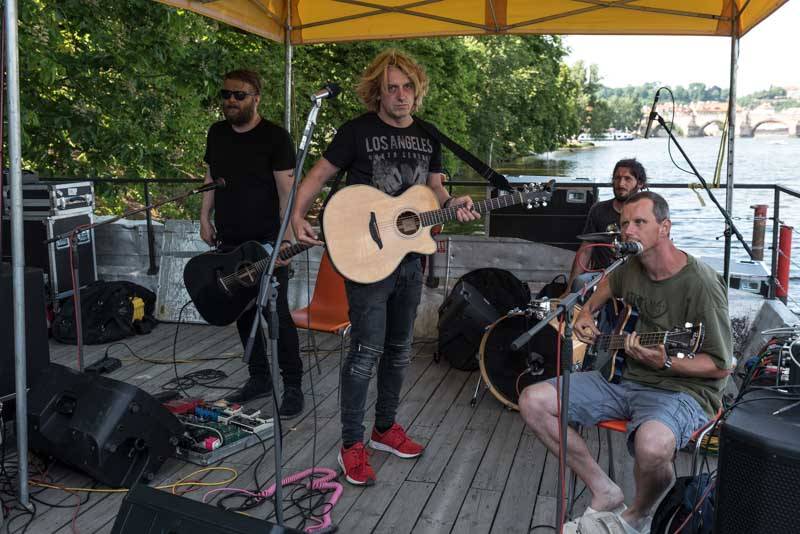 Márdi (Vypsaná fixa) interview: Skok z pódia je jeden z jasnejch důkazů, že hrajeme dobře