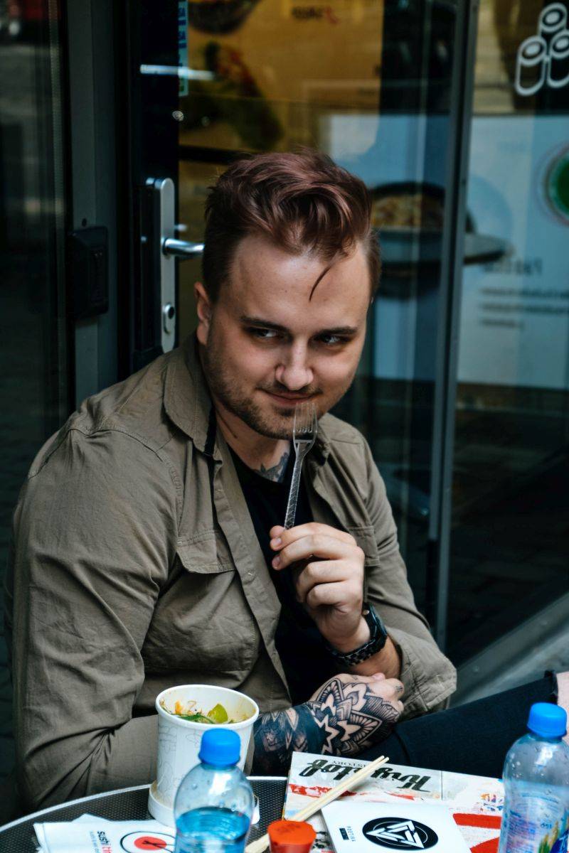 Poetika interview: Dokud si nenabijeme hubu, nepoznáme, co je pro nás dobré