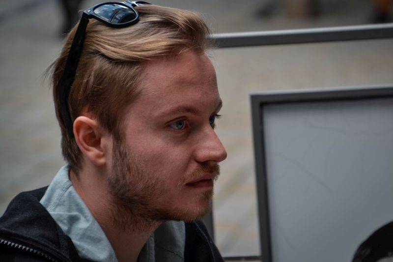 Poetika interview: Dokud si nenabijeme hubu, nepoznáme, co je pro nás dobré