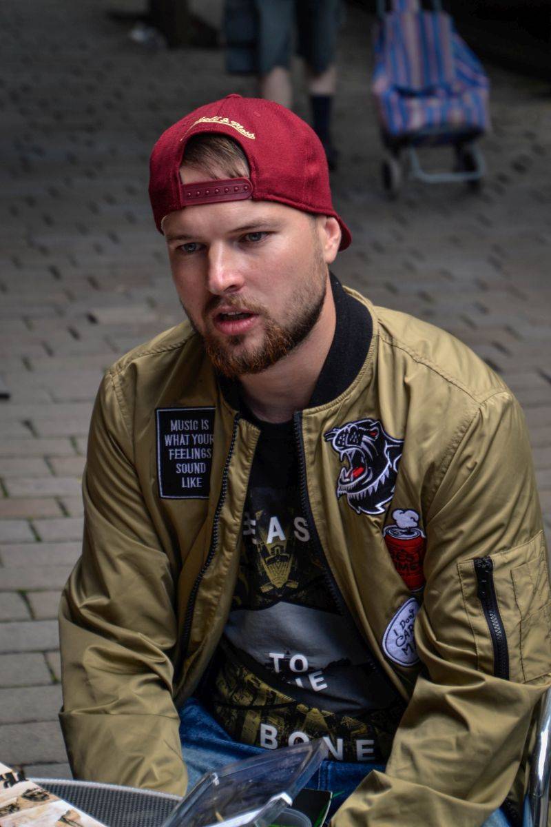 Poetika interview: Dokud si nenabijeme hubu, nepoznáme, co je pro nás dobré