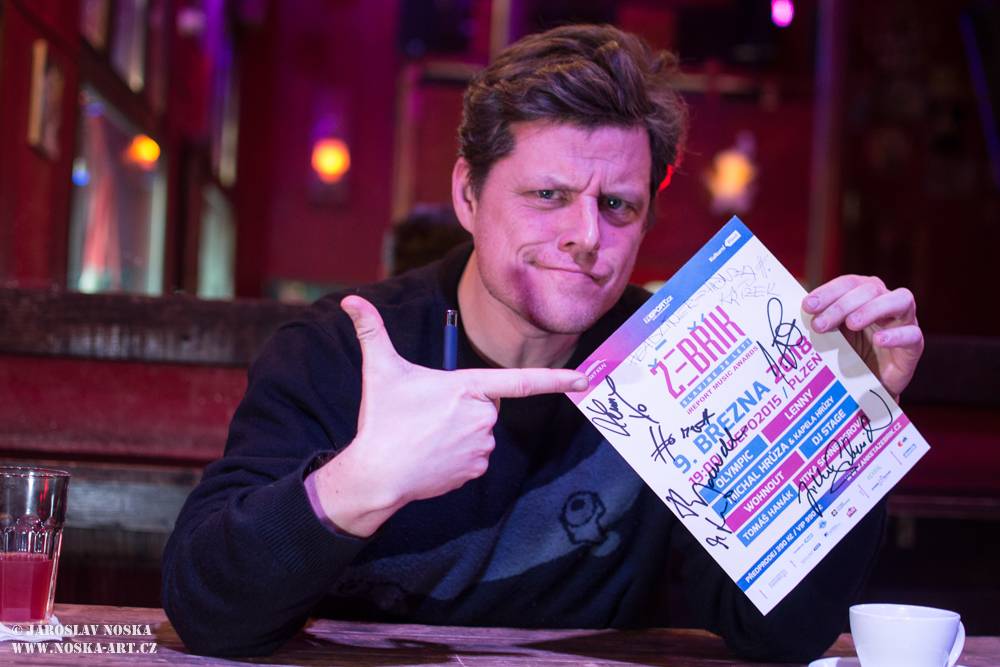 VIDEOROZHOVOR - Honza Křížek: Mostem mezi Blue Effectem a mou sólovou kariérou je Slunečný hrob