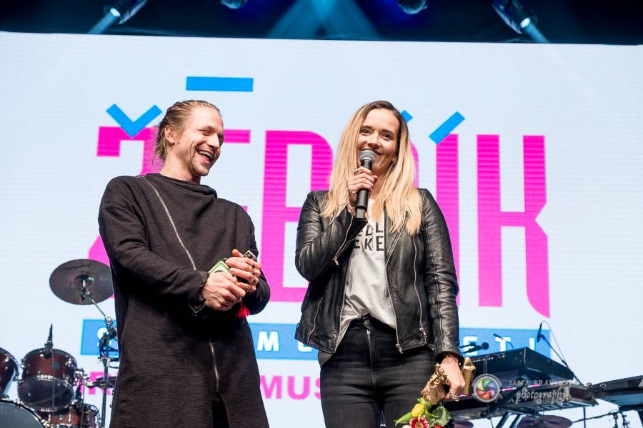 VIDEOROZHOVOR: Tomáš Klus (II.): Co nejbláznivějšího jsem kdy udělal? Poznal jsem svoji ženu a požádal ji o ruku