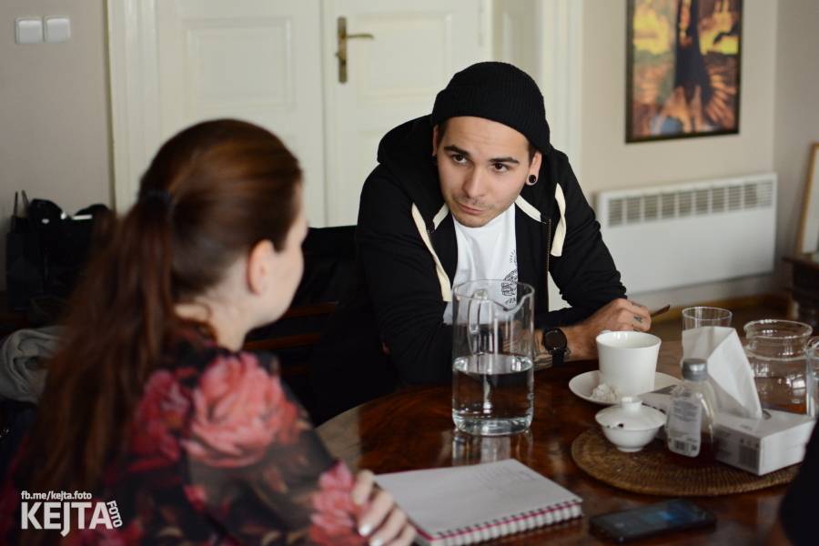 Mandrage interview: Naše dodávky mezi sebou cestou na koncerty soupeří