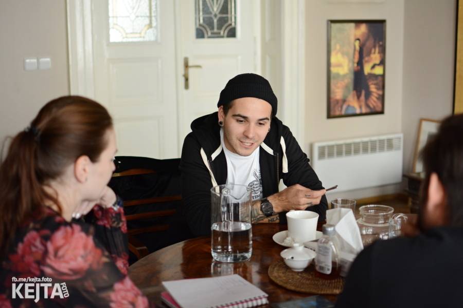 Mandrage interview: Naše dodávky mezi sebou cestou na koncerty soupeří