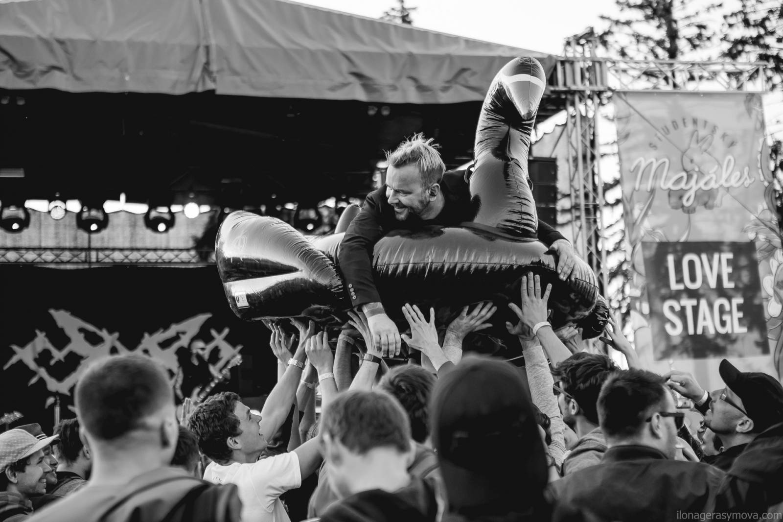 Zeller (Cocotte Minute) interview: Na spoustu tvrdých kapel je smutný se koukat