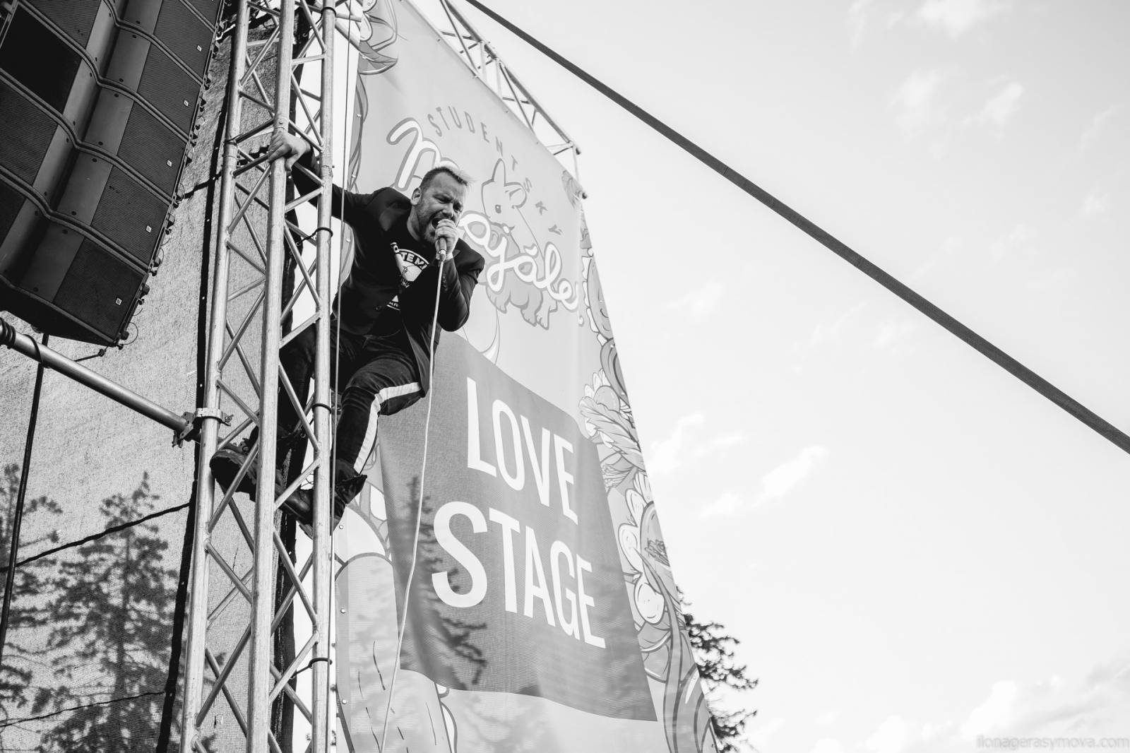 Zeller (Cocotte Minute) interview: Na spoustu tvrdých kapel je smutný se koukat