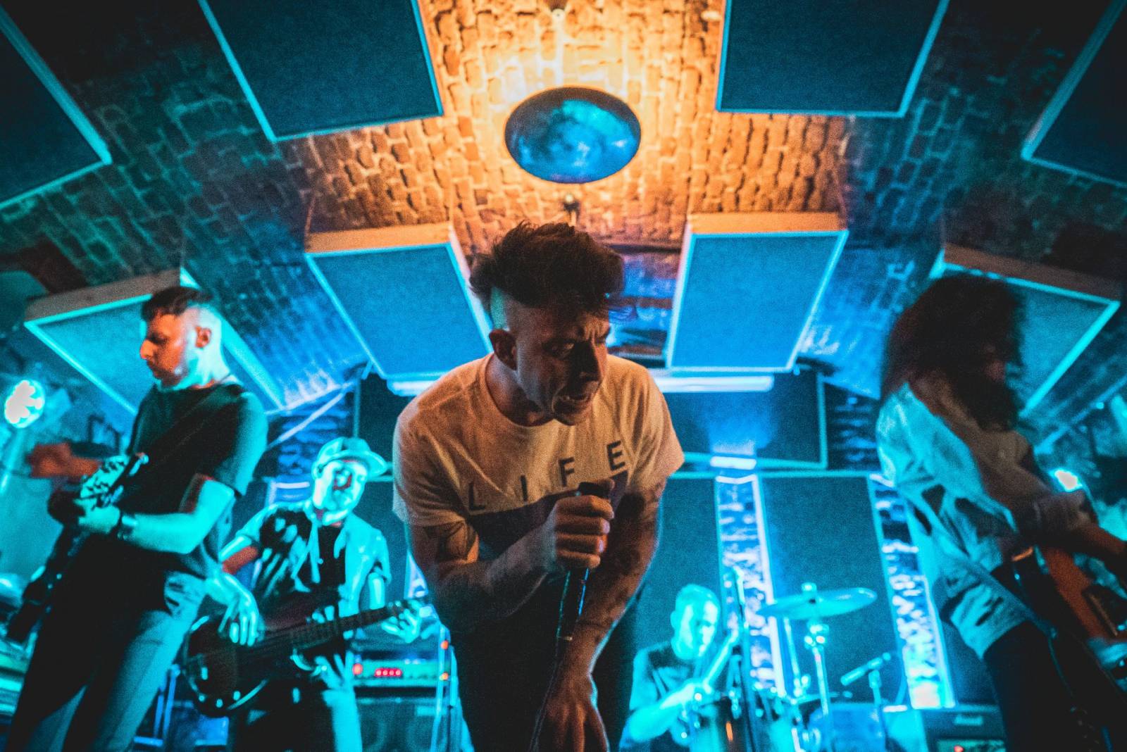 ROZHOVOR | Deaf Heart: Chováme se jako spratci, aby lidi uvěřili, že to není póza