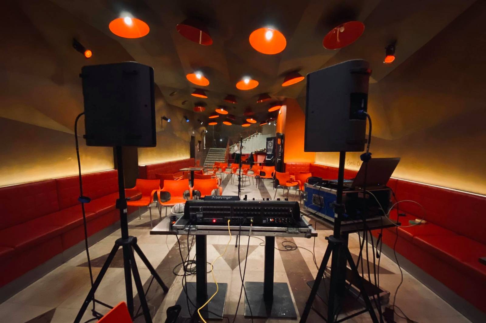 ROZHOVOR | V Rock Café nejsou slova jako svoboda, pravda a lidská práva jen frázemi