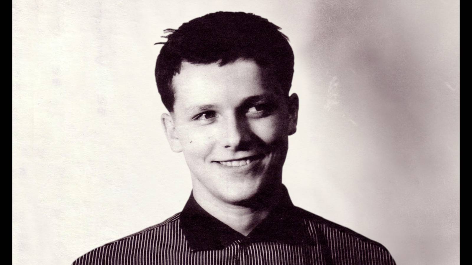 RECENZE: Chinaski šli s kůží na trh. Natočili upřímný dokument, ve kterém účinkují i bývalí členové