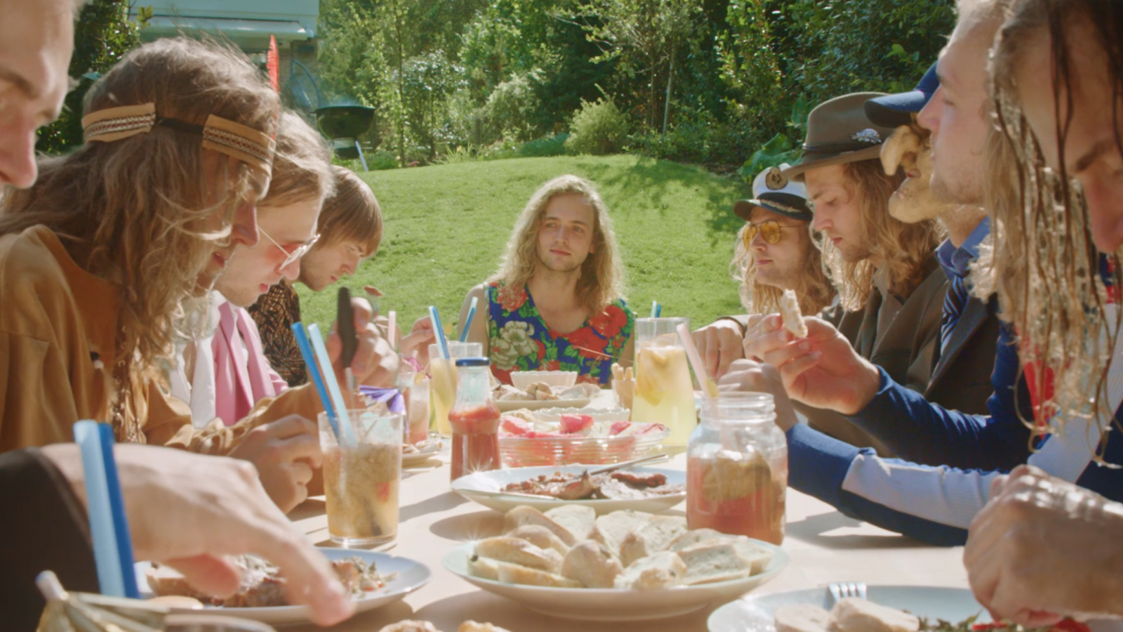 ROZHOVOR | Bert & Friends: Při nahrávání 2050: Live At Strahov byla největším cílem autenticita. Nejtěžší bylo se nezbláznit