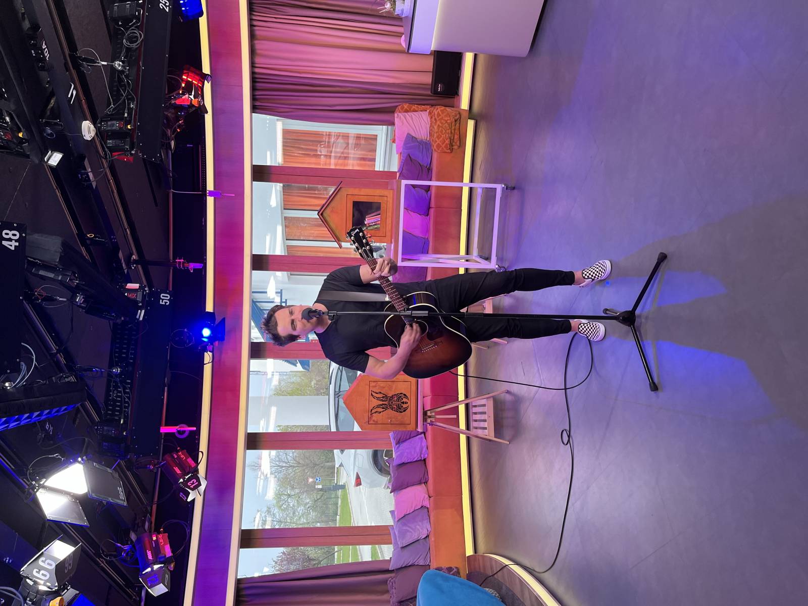 ROZHOVOR | Julián Záhorovský: Nebojme se být veselí, pojďme hodit starosti za hlavu