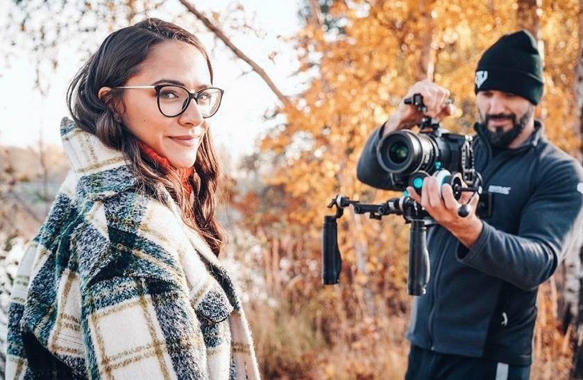 ROZHOVOR | Eva Burešová: Můj hlas nesedí na věci, které jsou aktuálně v rádiích