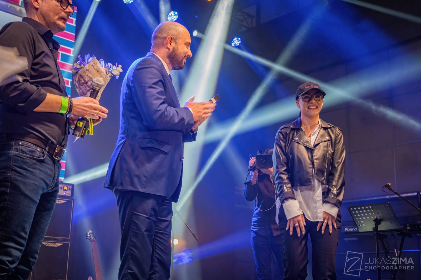 ROZHOVOR | Eva Burešová: Můj hlas nesedí na věci, které jsou aktuálně v rádiích