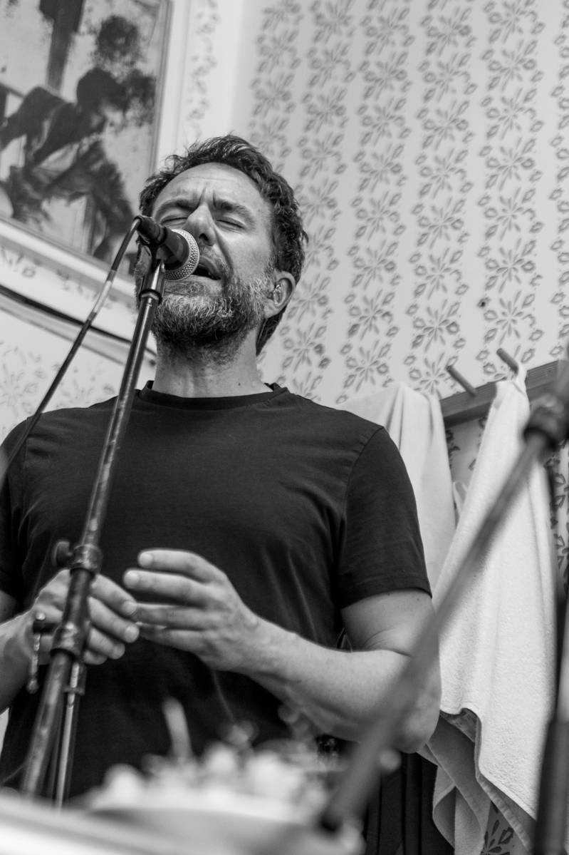 ROZHOVOR | Milan Cais (Tata Bojs): Po letech zahrajeme naživo celé Nanoalbum a natáčíme hudební sci-fi dokument