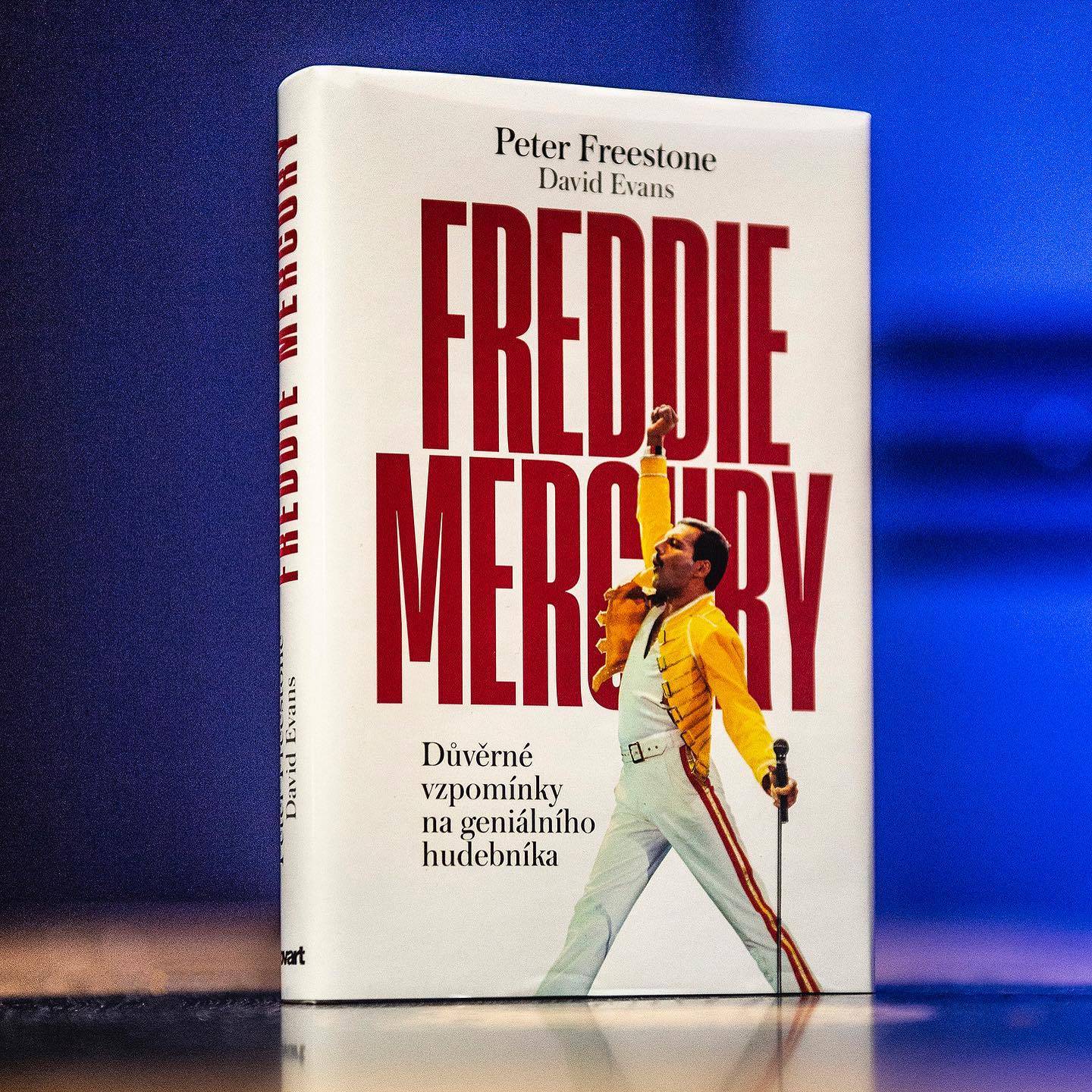 ROZHOVOR | Peter Freestone: V Bohemian Rhapsody to nebyl ten správný Freddie, ve skutečnosti se mnohem víc smál